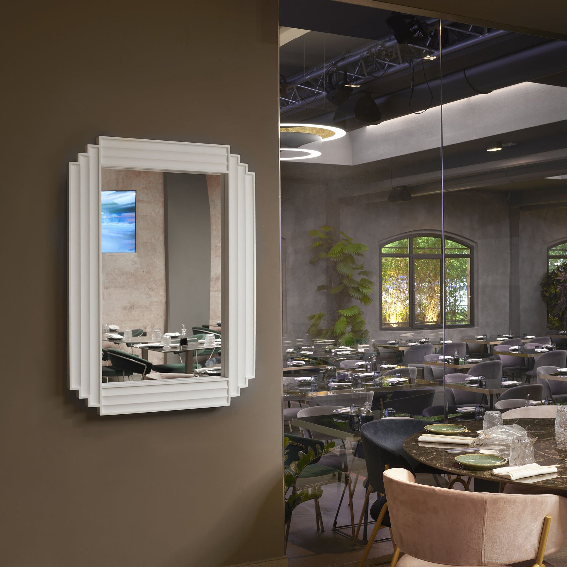 Cordiale Mirror (Wall)-Slide-moderndesign.io