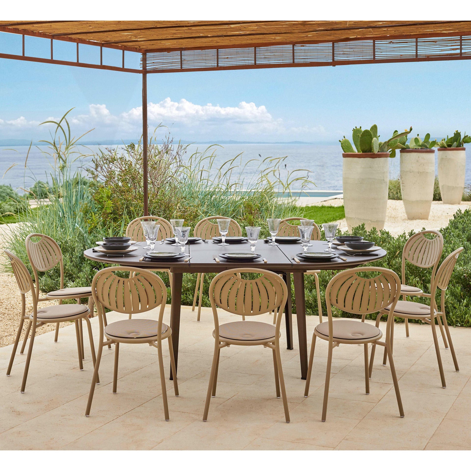 Coupole Dining Chair (Without Arms)-Emu-moderndesign.io