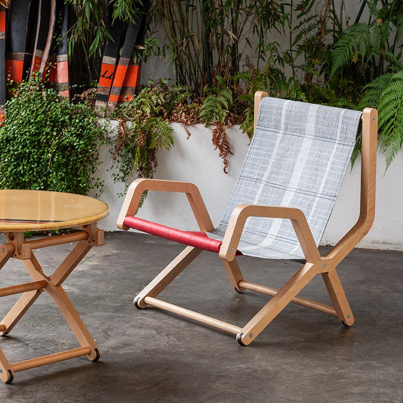 Cunningham Armchair-Dvelas-moderndesign.io