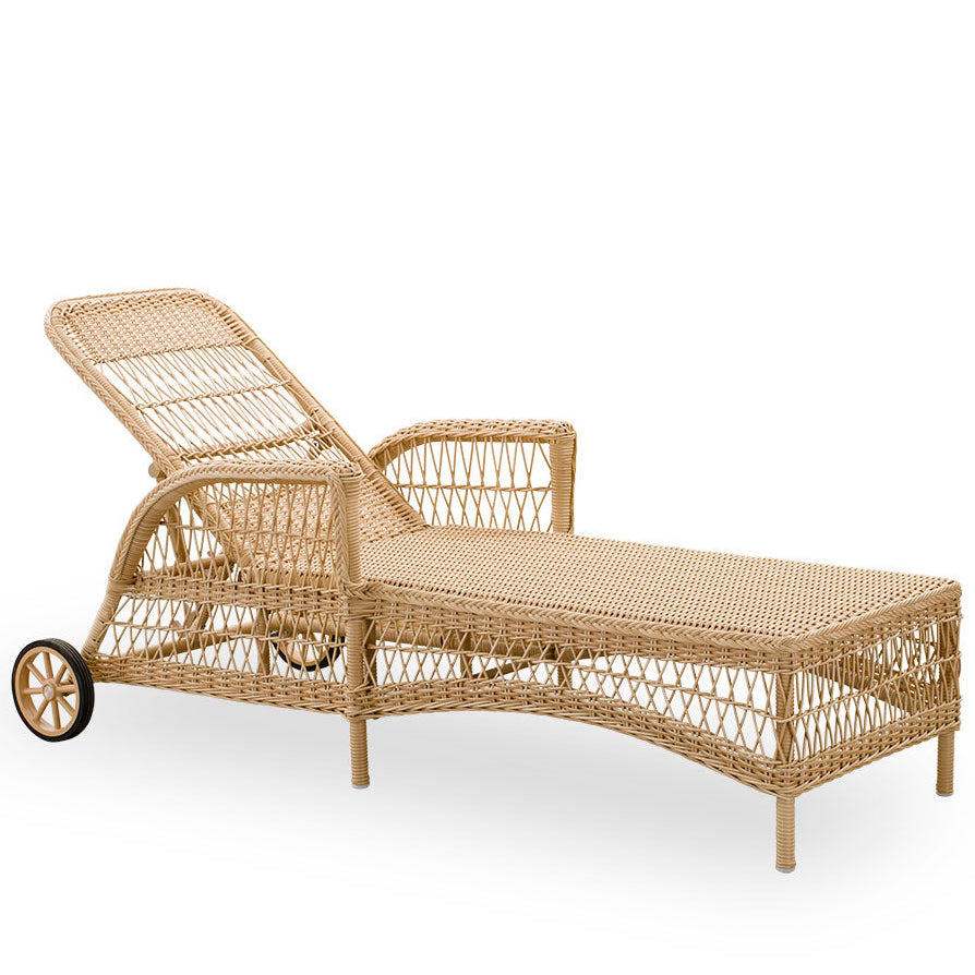 Daisy Sunlounger-Sika Design-moderndesign.io