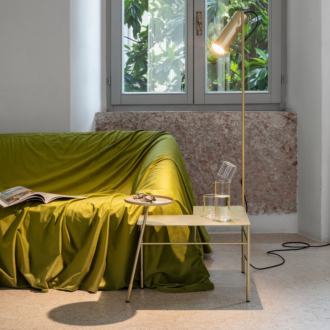 Dase Table (Coffee)-Mogg-moderndesign.io