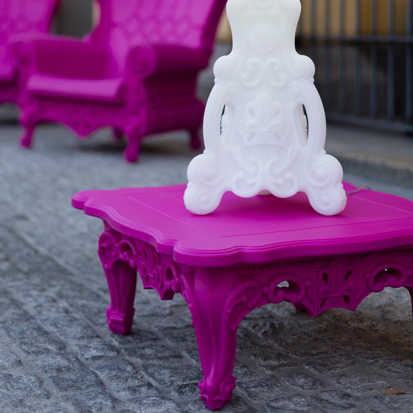 Duke of Love Table (Coffee)-Slide-moderndesign.io