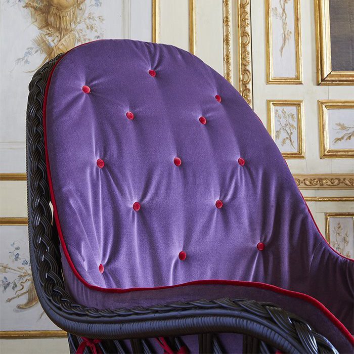Embassy Armchair-Bonacina 1889-moderndesign.io