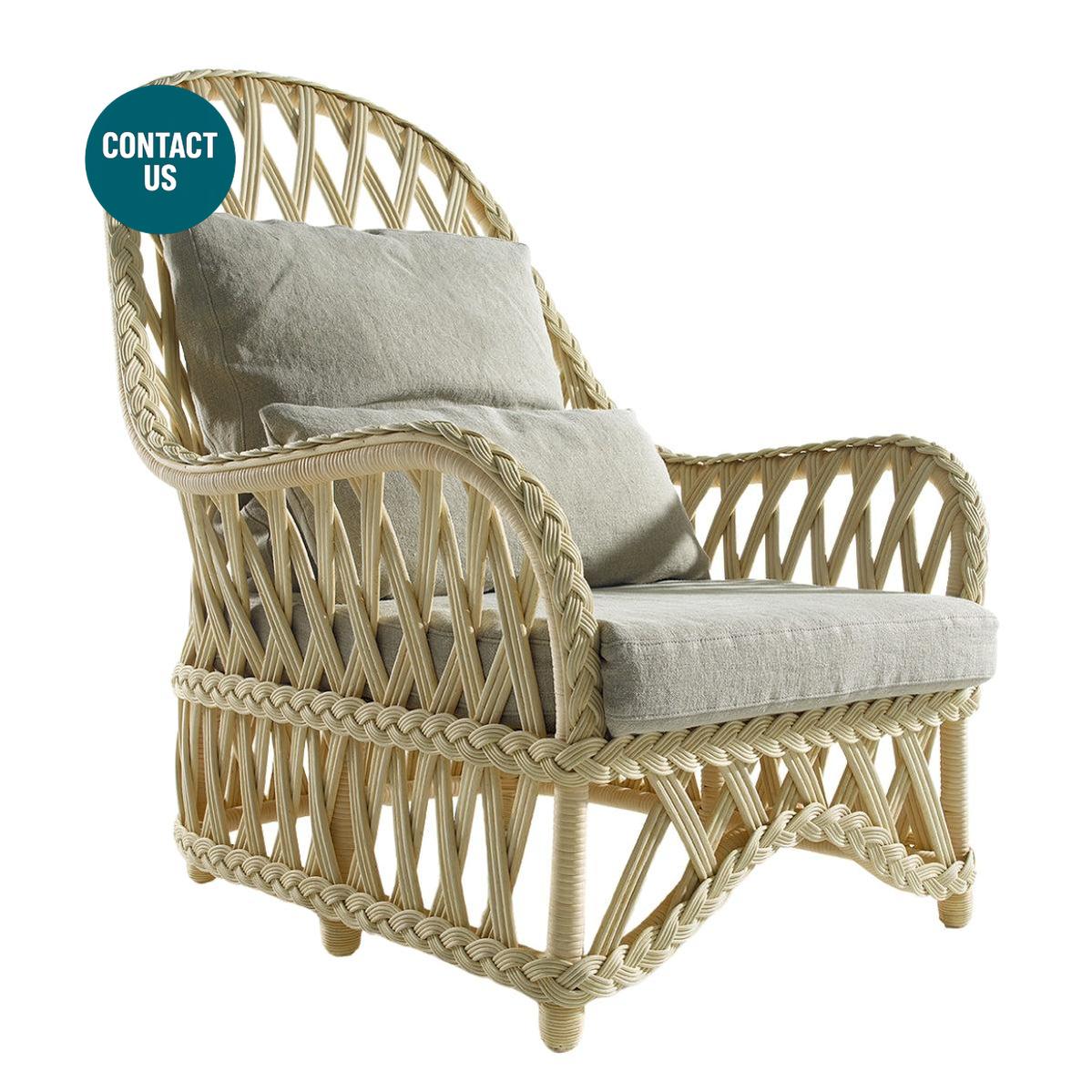 Embassy Armchair-Bonacina 1889-moderndesign.io