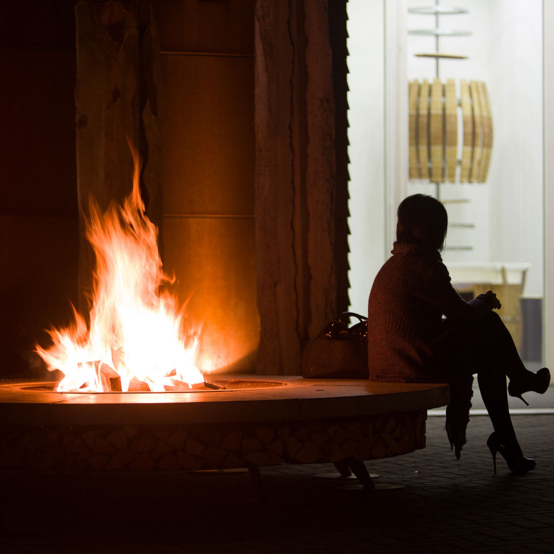 Ercole Fire Pit-AK 47-moderndesign.io