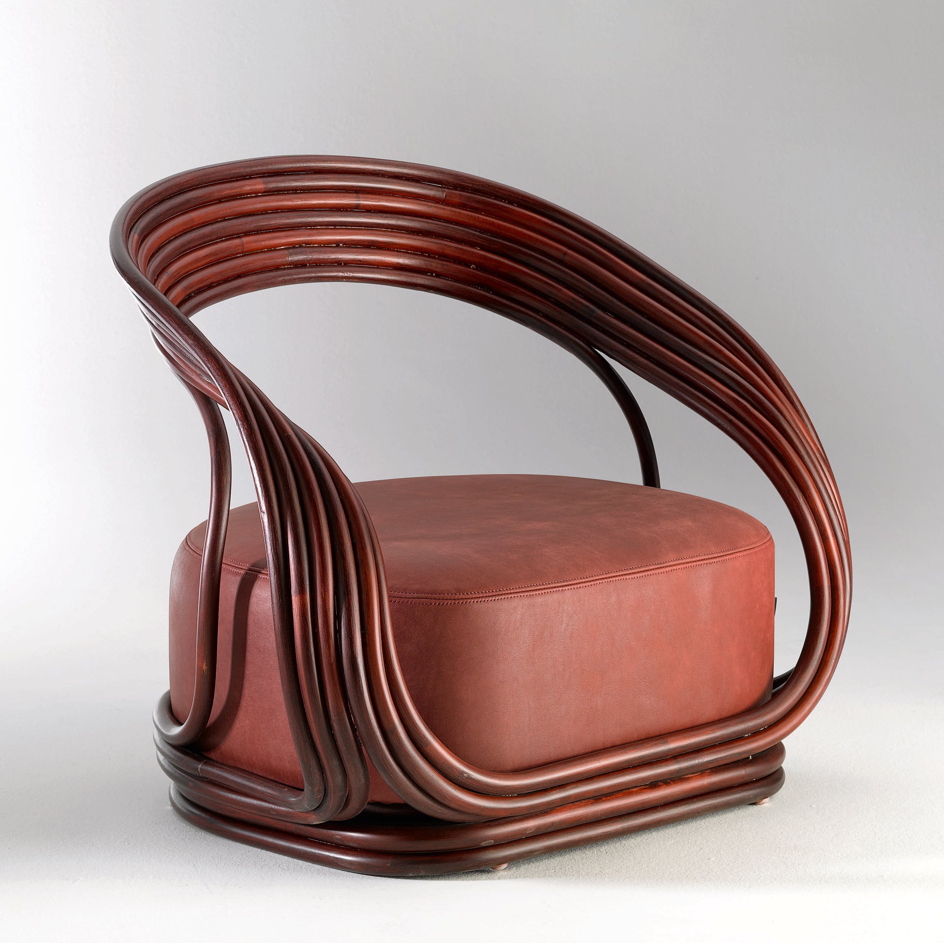 Eva Armchair-Bonacina 1889-moderndesign.io