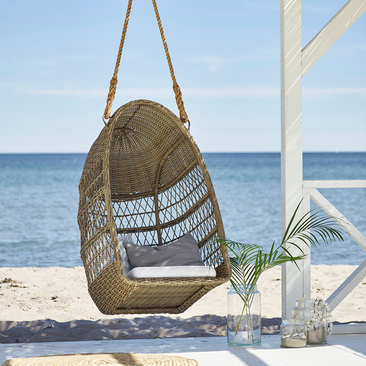 Evelyn Hanging Chair-Sika Design-moderndesign.io