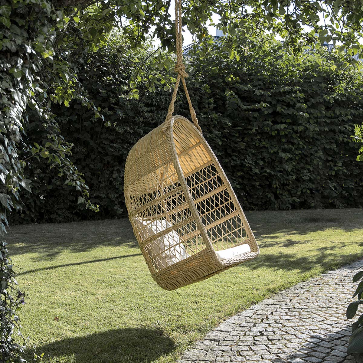 Evelyn Hanging Chair-Sika Design-moderndesign.io