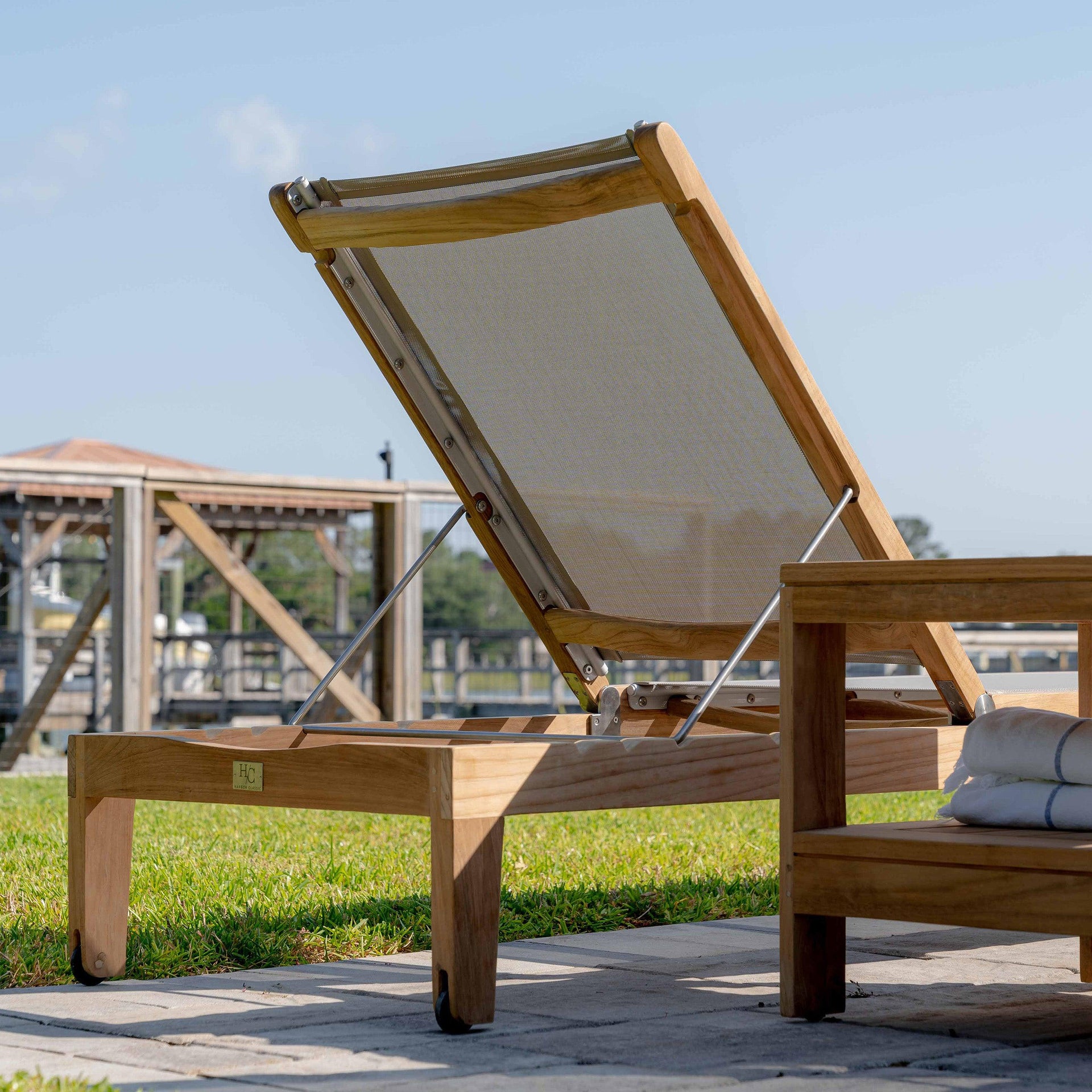 Freeport Sunlounger-Harbour Outdoor-moderndesign.io