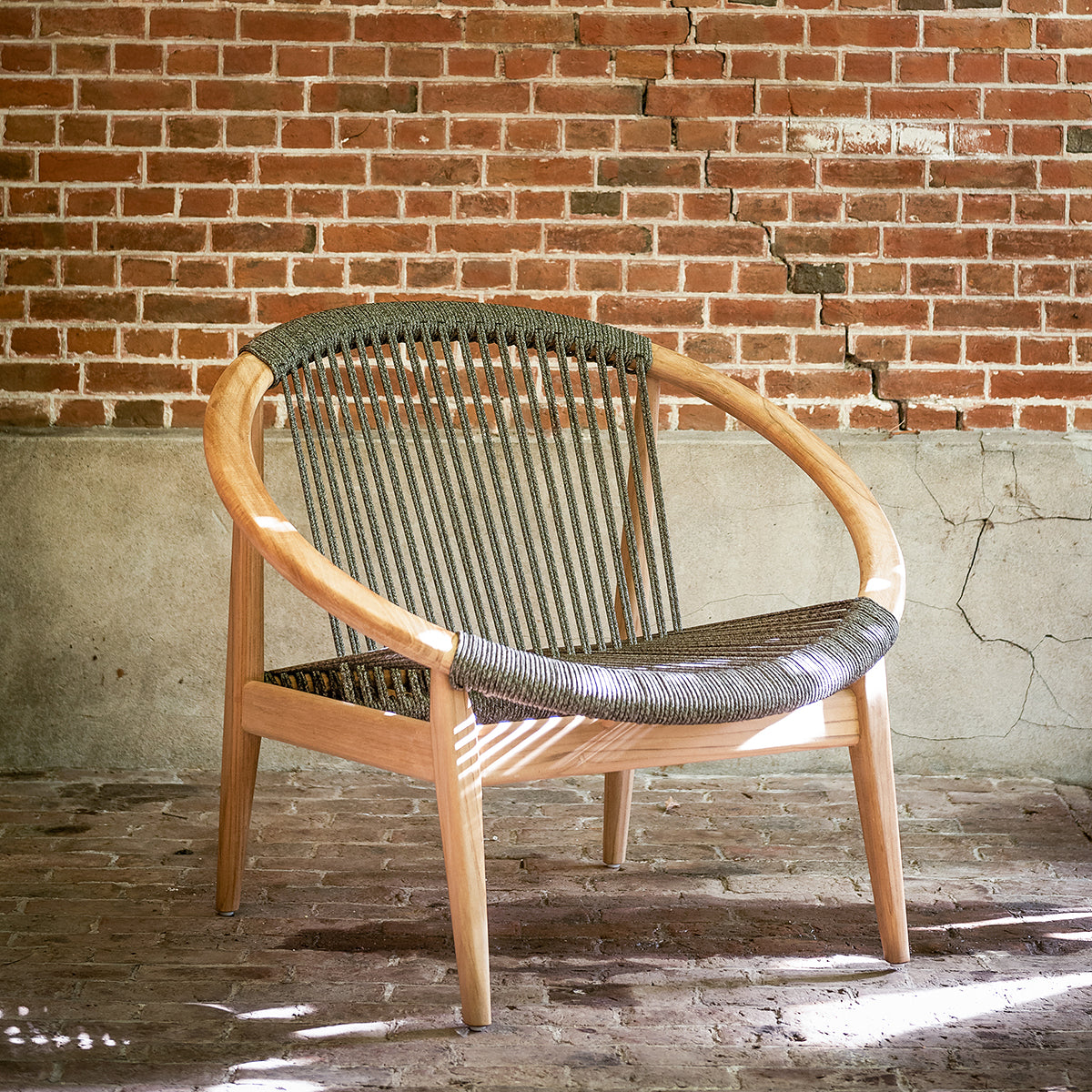 Frida Armchair-Vincent Sheppard-moderndesign.io