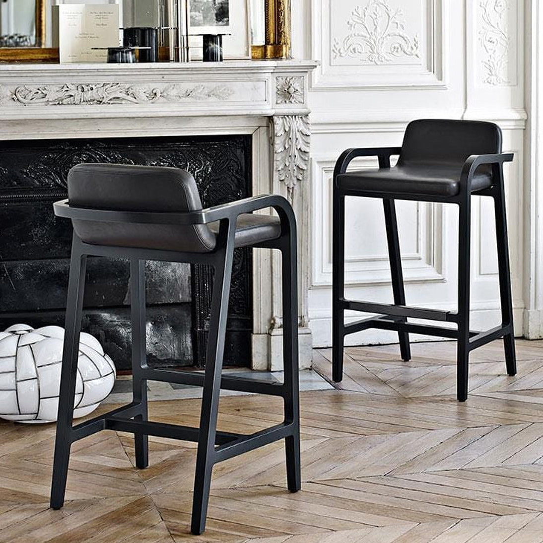 Fulgens High Stool (With Arms)-Maxalto-moderndesign.io
