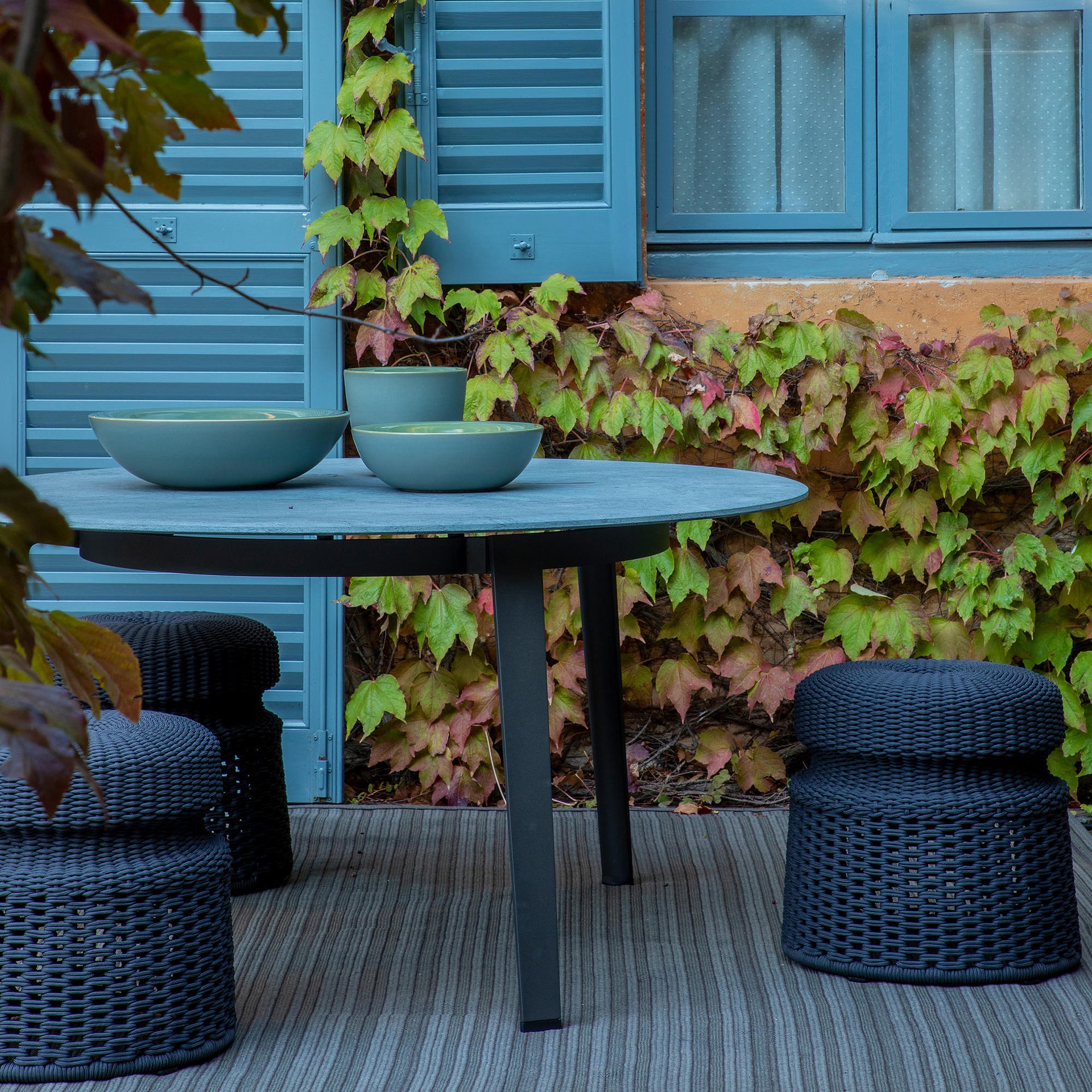 Gelso Dining Table (Round)-B&B Italia-moderndesign.io
