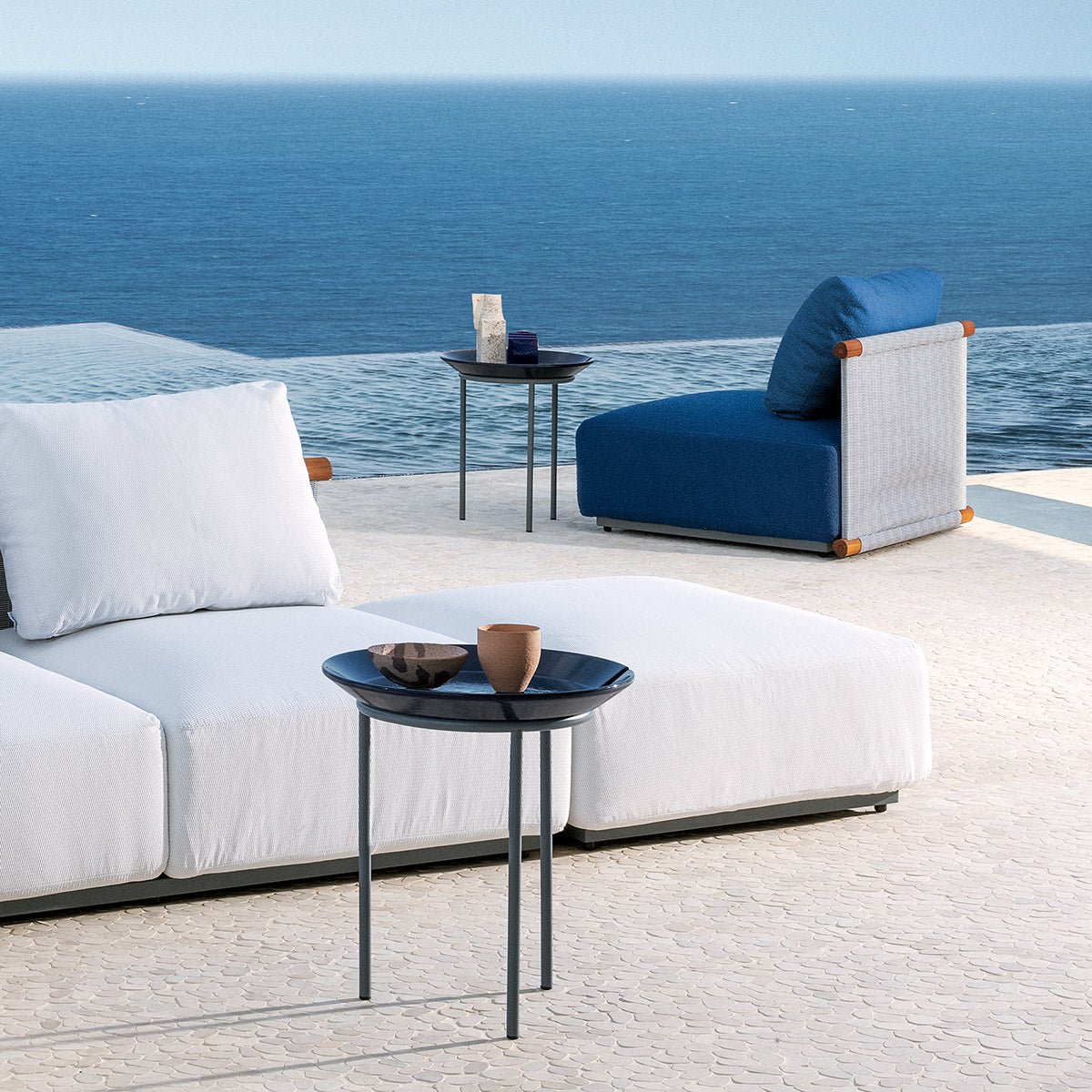 Brise 53 Table (Side/Night)-Gervasoni-moderndesign.io