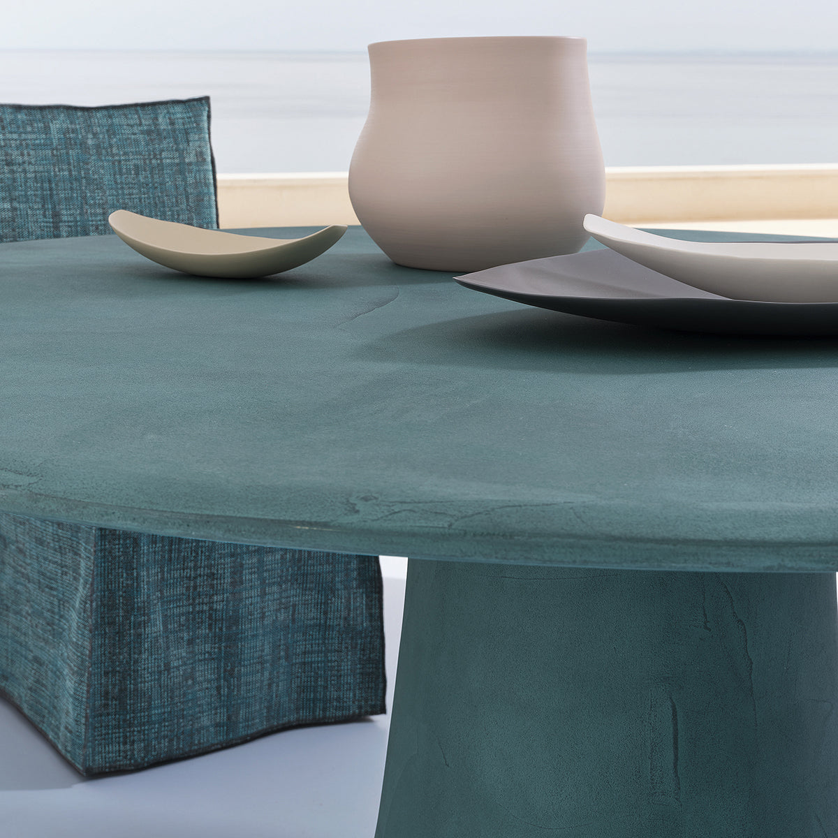 Noa 36/39 Dining Table (Round)-Gervasoni-moderndesign.io