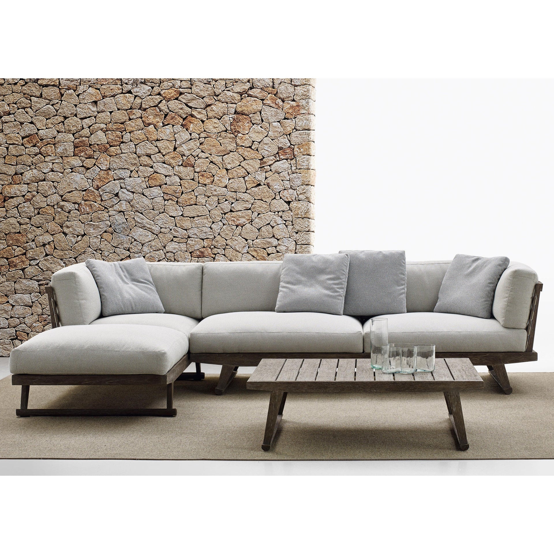Gio Table (Coffee)-B&B Italia-moderndesign.io
