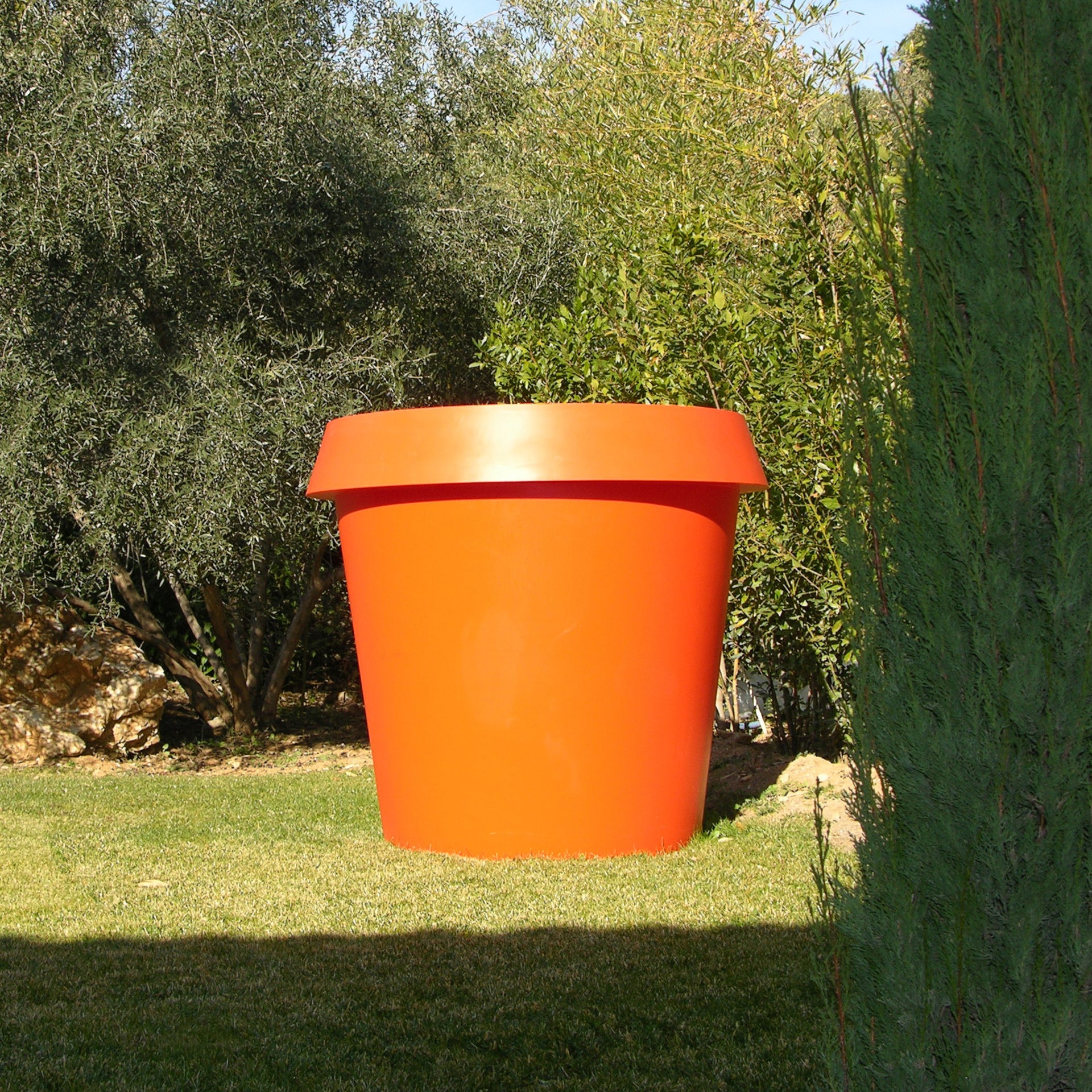 Gio Vase-Slide-moderndesign.io