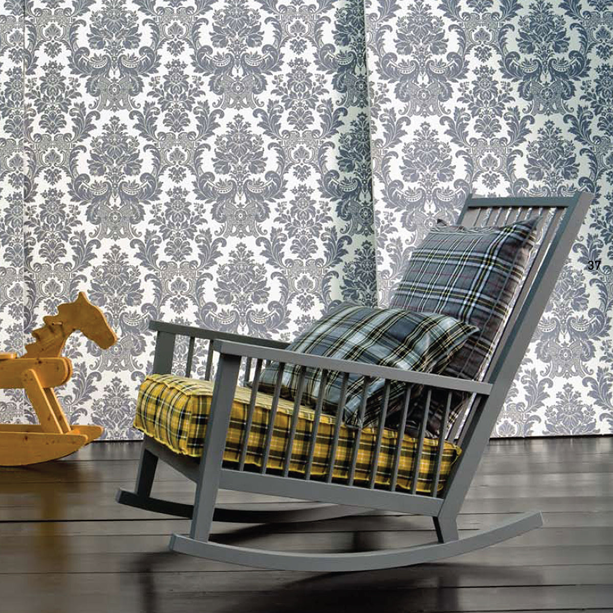 Gray 09 Rocking Chair-Gervasoni-moderndesign.io