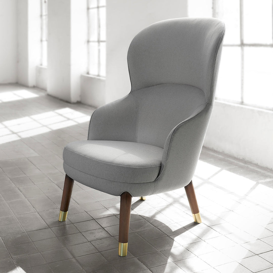 Heritage 08 Armchair-Very Wood-moderndesign.io