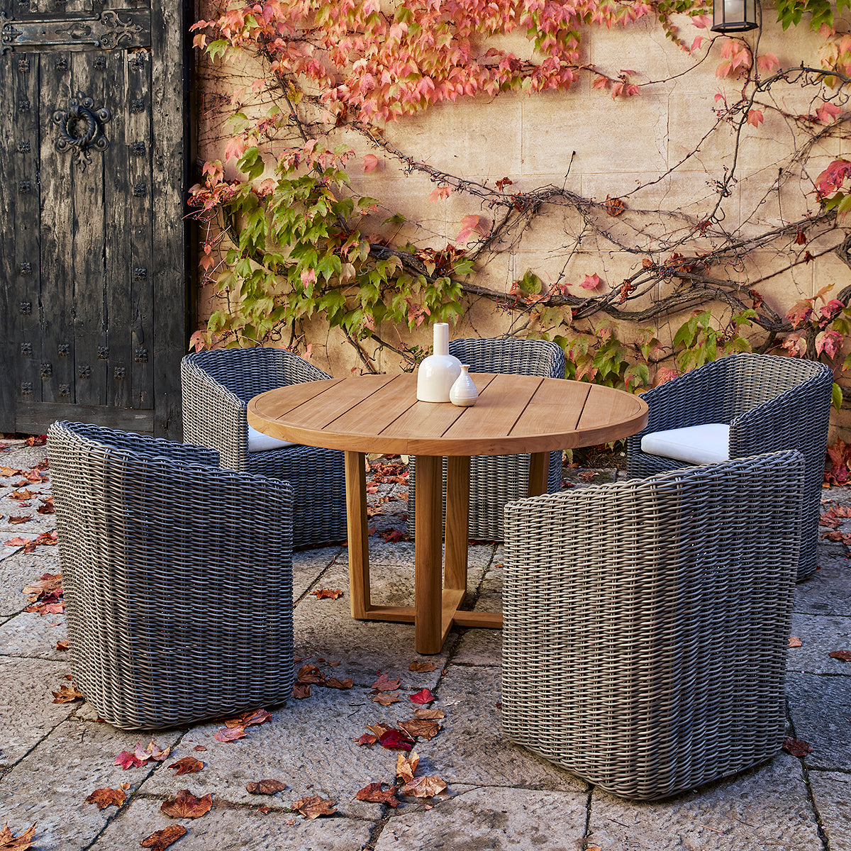 Heritage Dining Chair (with arms)-Point-moderndesign.io