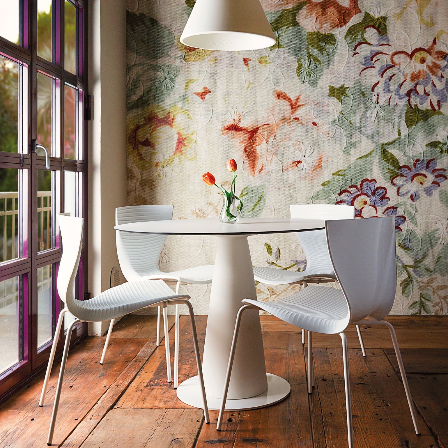 Hoopla Dining Table (Round)-Slide-moderndesign.io