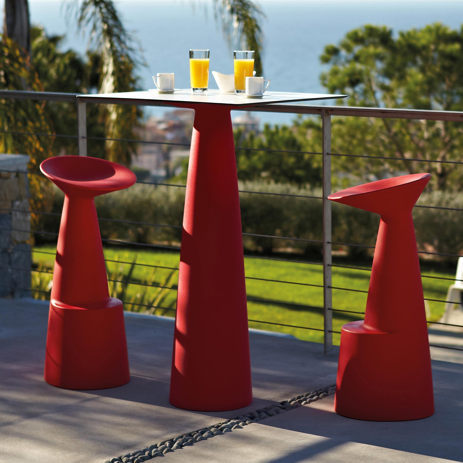 Hoopla Table (Bar Height)-Slide-moderndesign.io