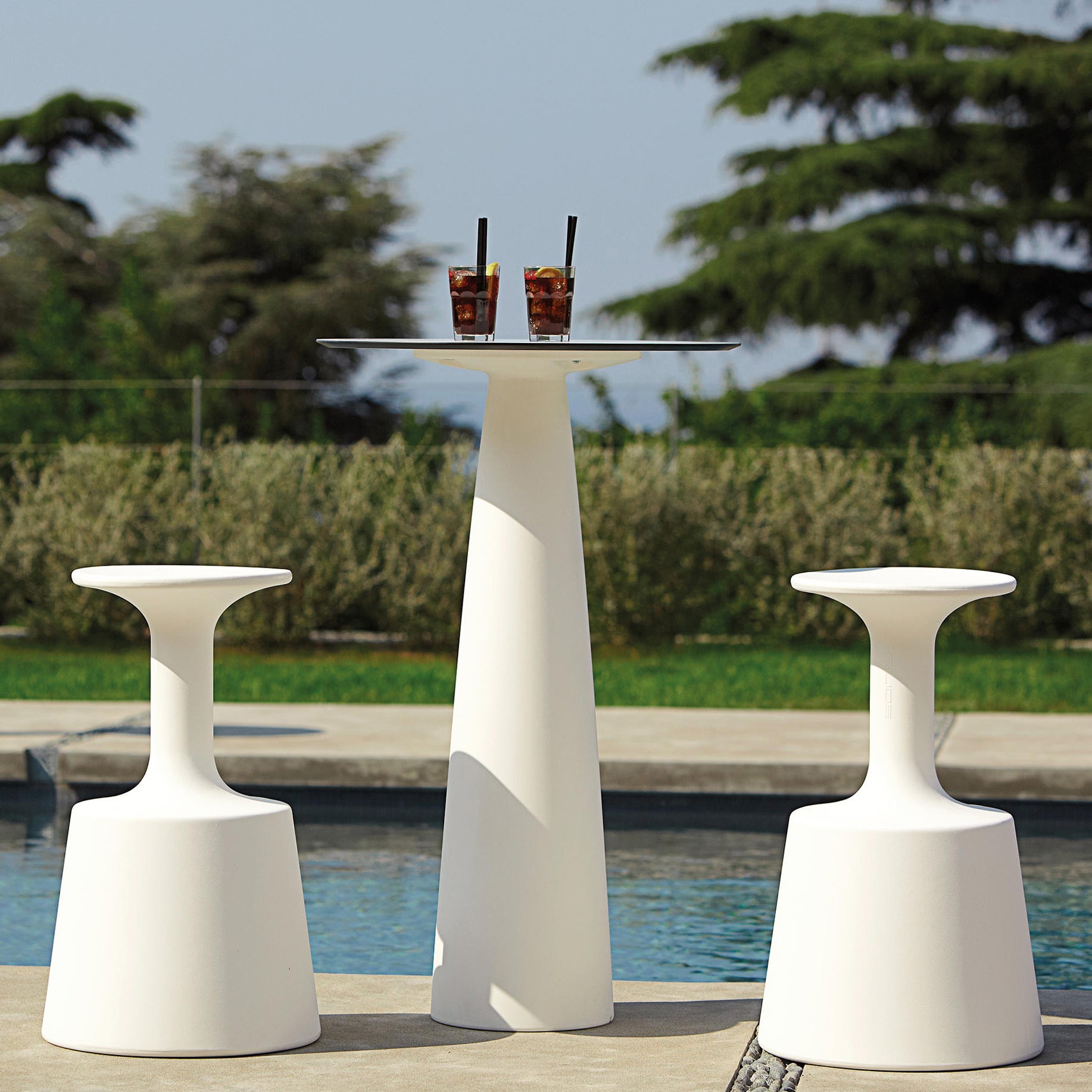 Hoopla Table (Bar Height)-Slide-moderndesign.io
