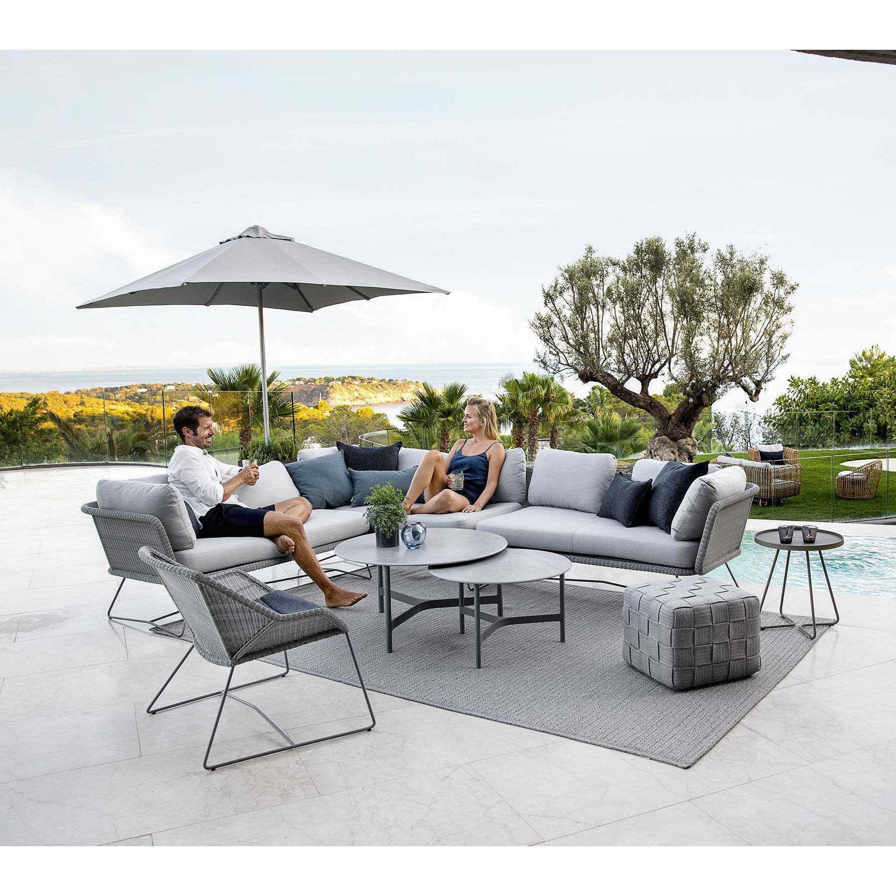Horizon Sectional Sofa-Cane-Line-moderndesign.io