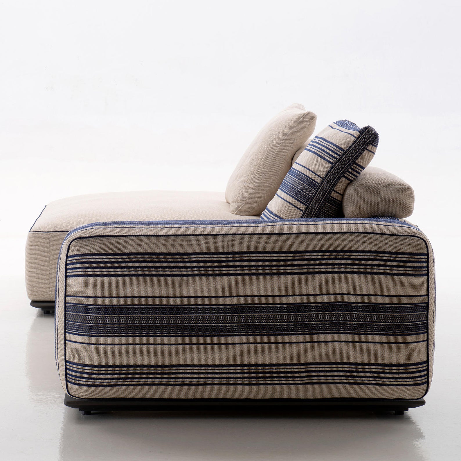 Hybrid Sectional Sofa-B&B Italia-moderndesign.io