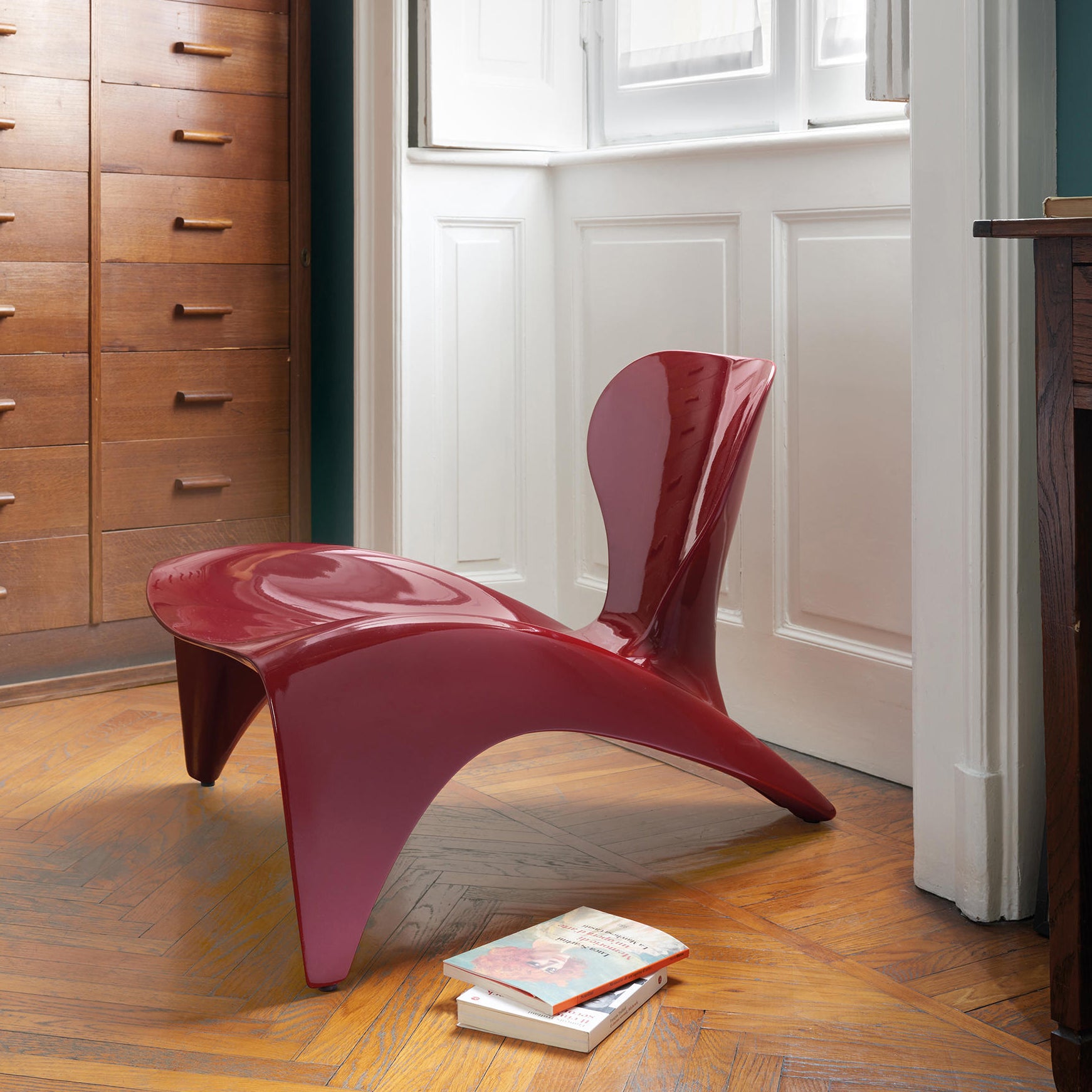 Isette Lounge Chair-Slide-moderndesign.io