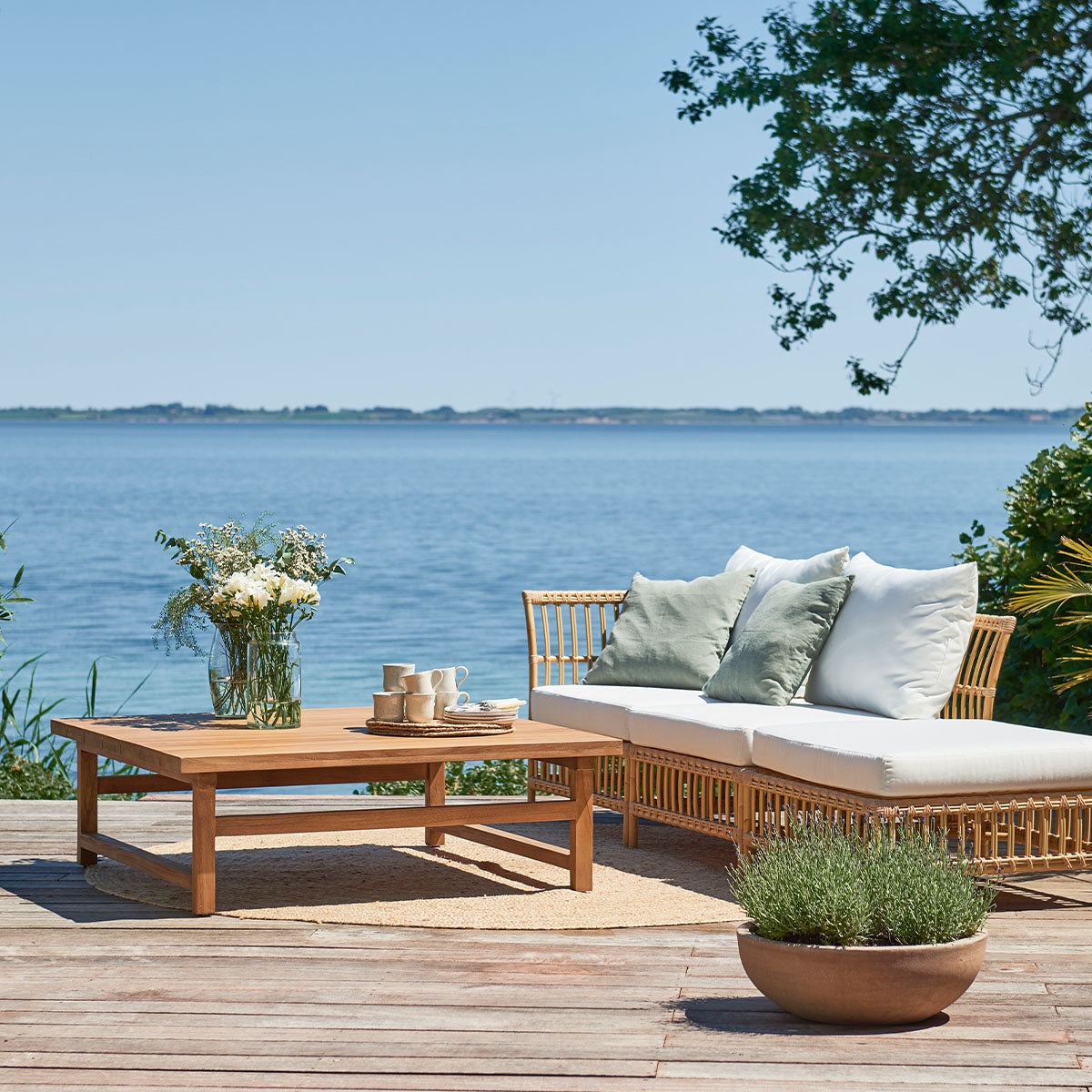 Julian Table (Coffee)-Sika Design-moderndesign.io