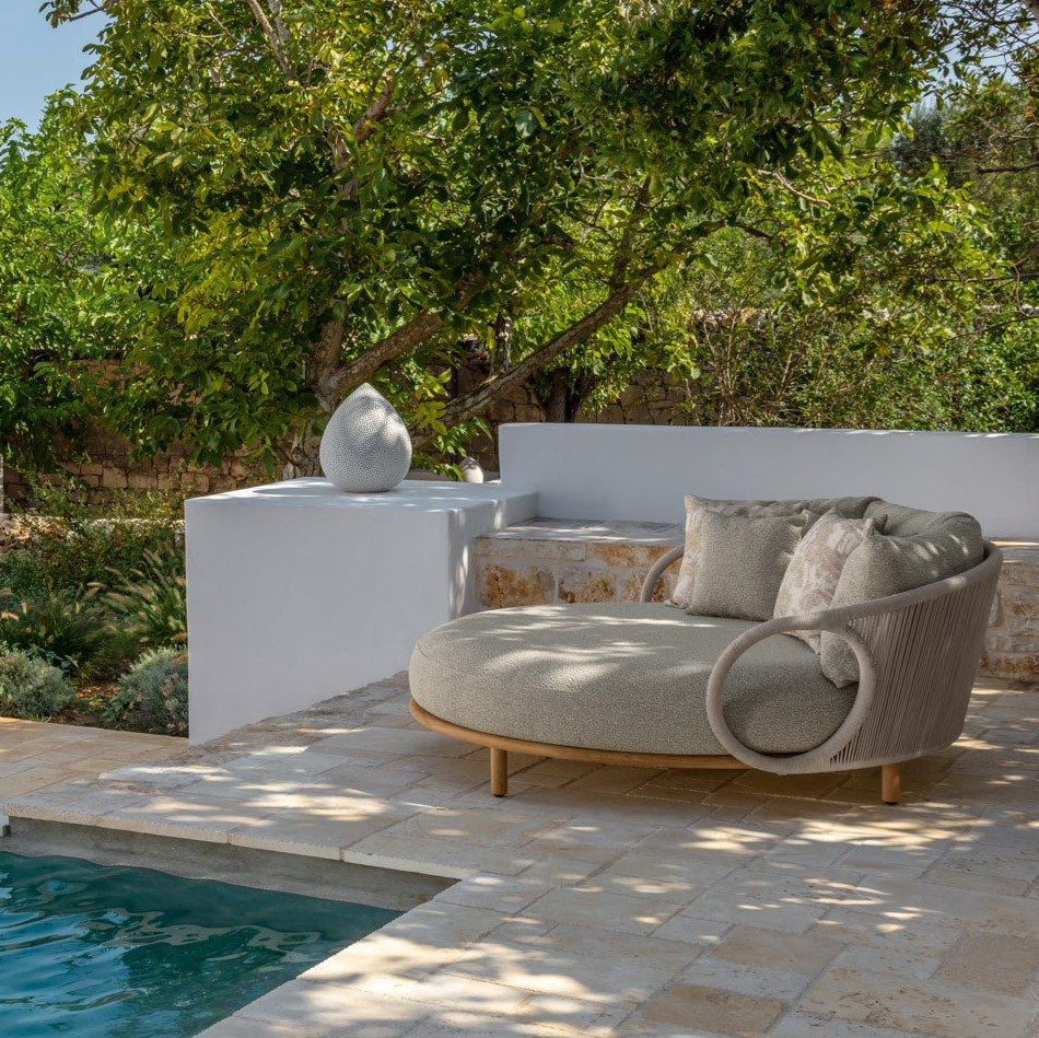 Karen Daybed-Talenti-moderndesign.io