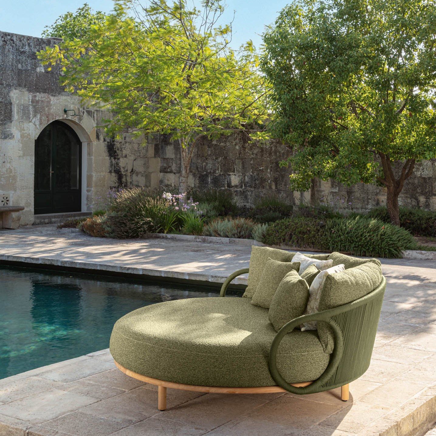 Karen Daybed-Talenti-moderndesign.io