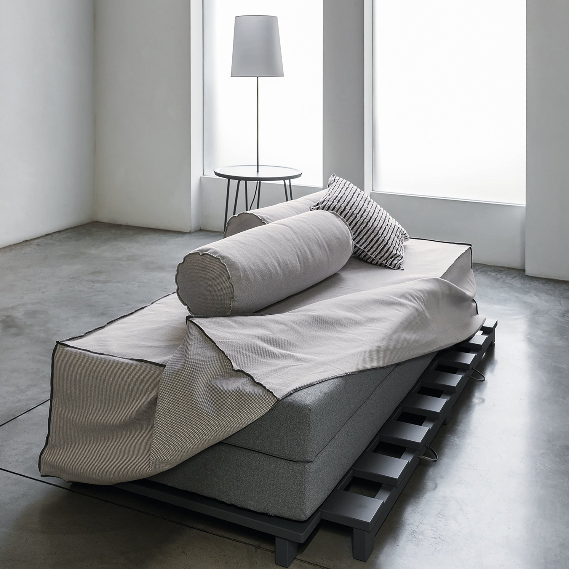 Kubo M/XL Sofabed-Gervasoni-moderndesign.io