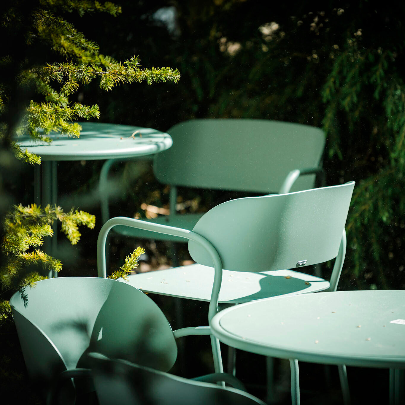 L'Ala SG 01 Outdoor High Stool (With Arms)-New Life-moderndesign.io