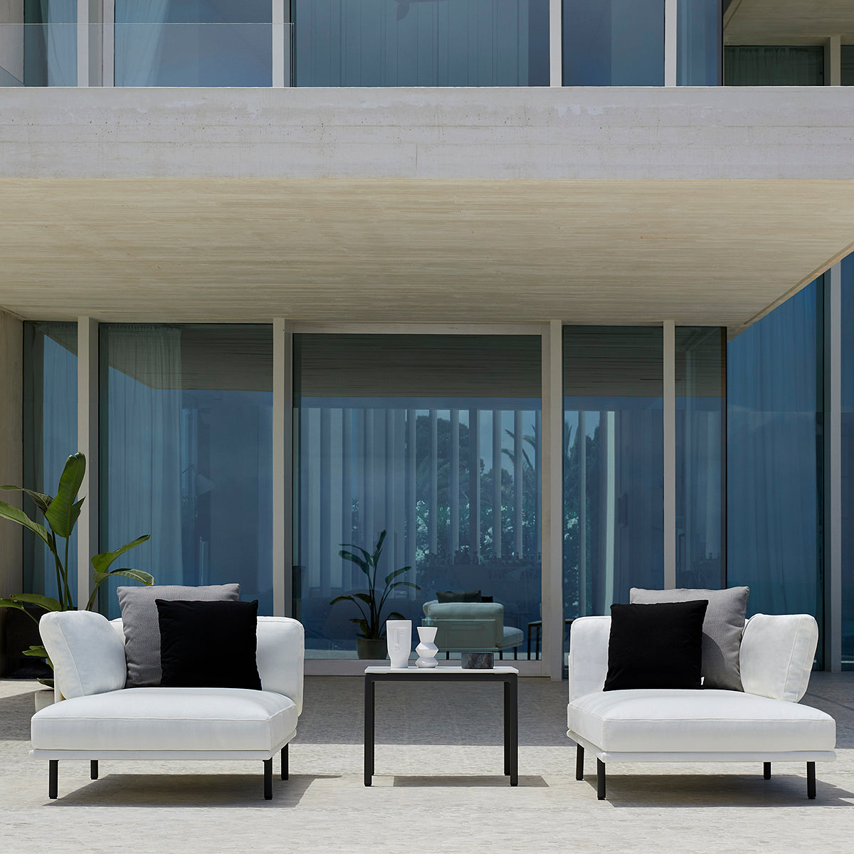 Long Island Chaise Longue-Point-moderndesign.io