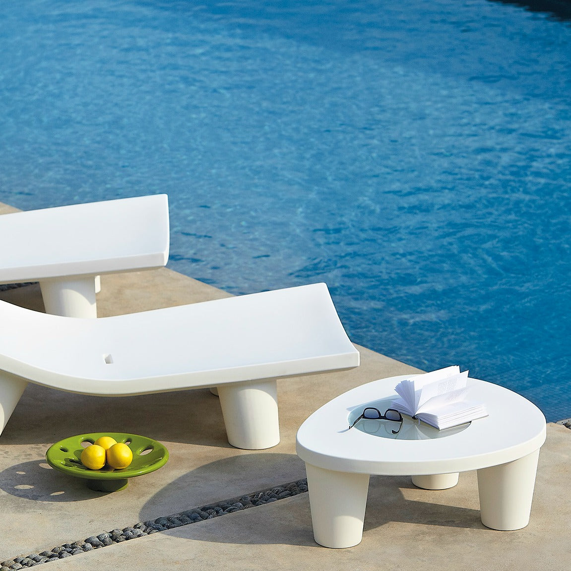 Low Lita Table (Coffee)-Slide-moderndesign.io