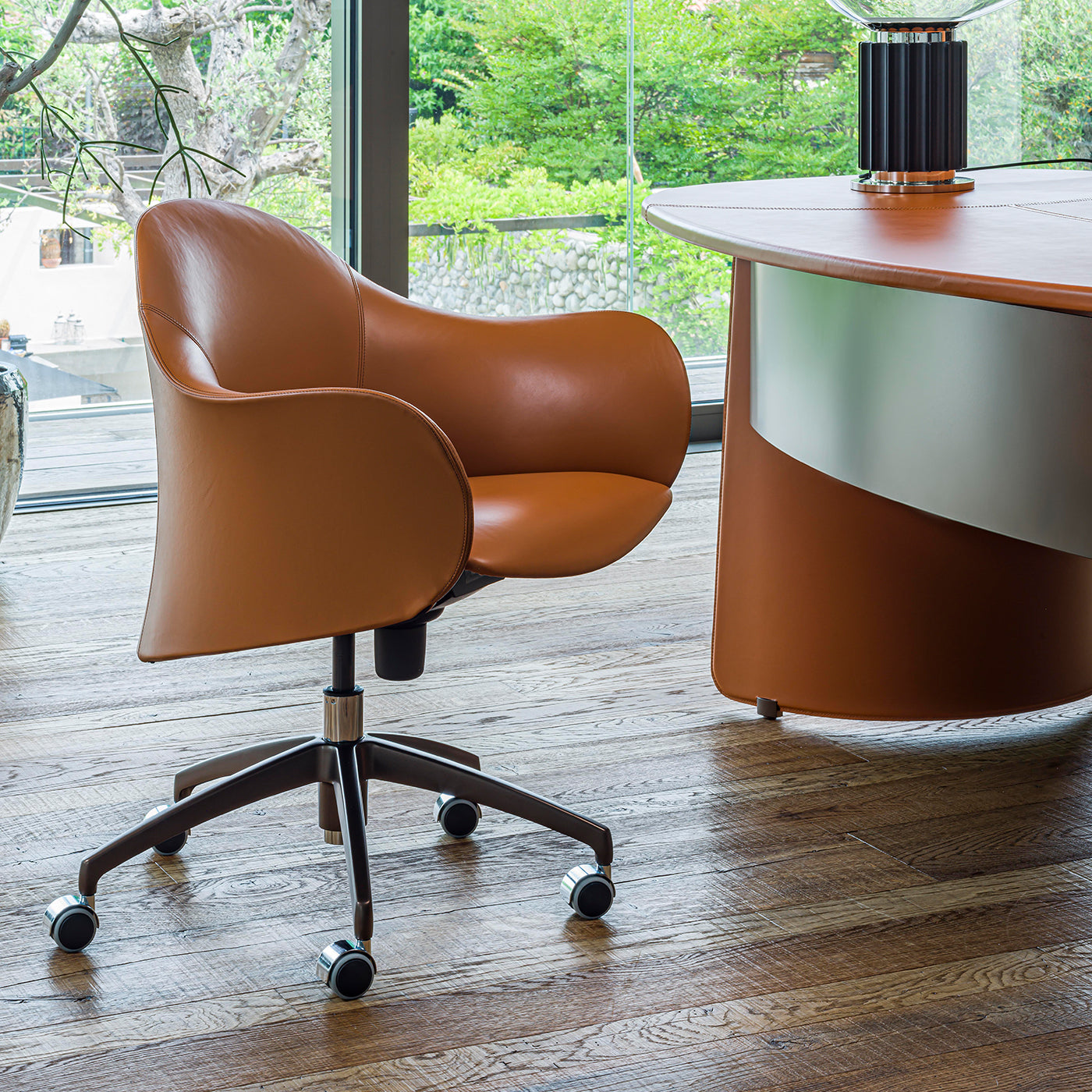 Lowpod Office Chair-Enrico Pellizzoni-moderndesign.io