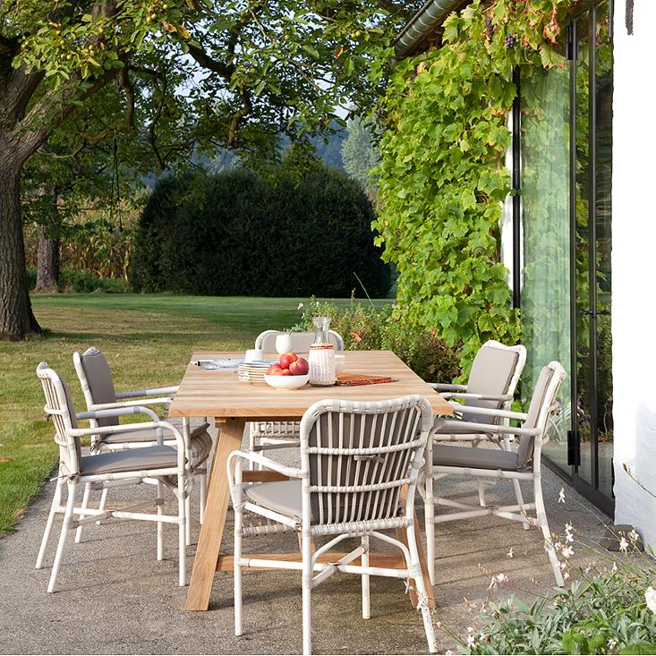 Lucy Dining Chair (with arms)-Vincent Sheppard-moderndesign.io