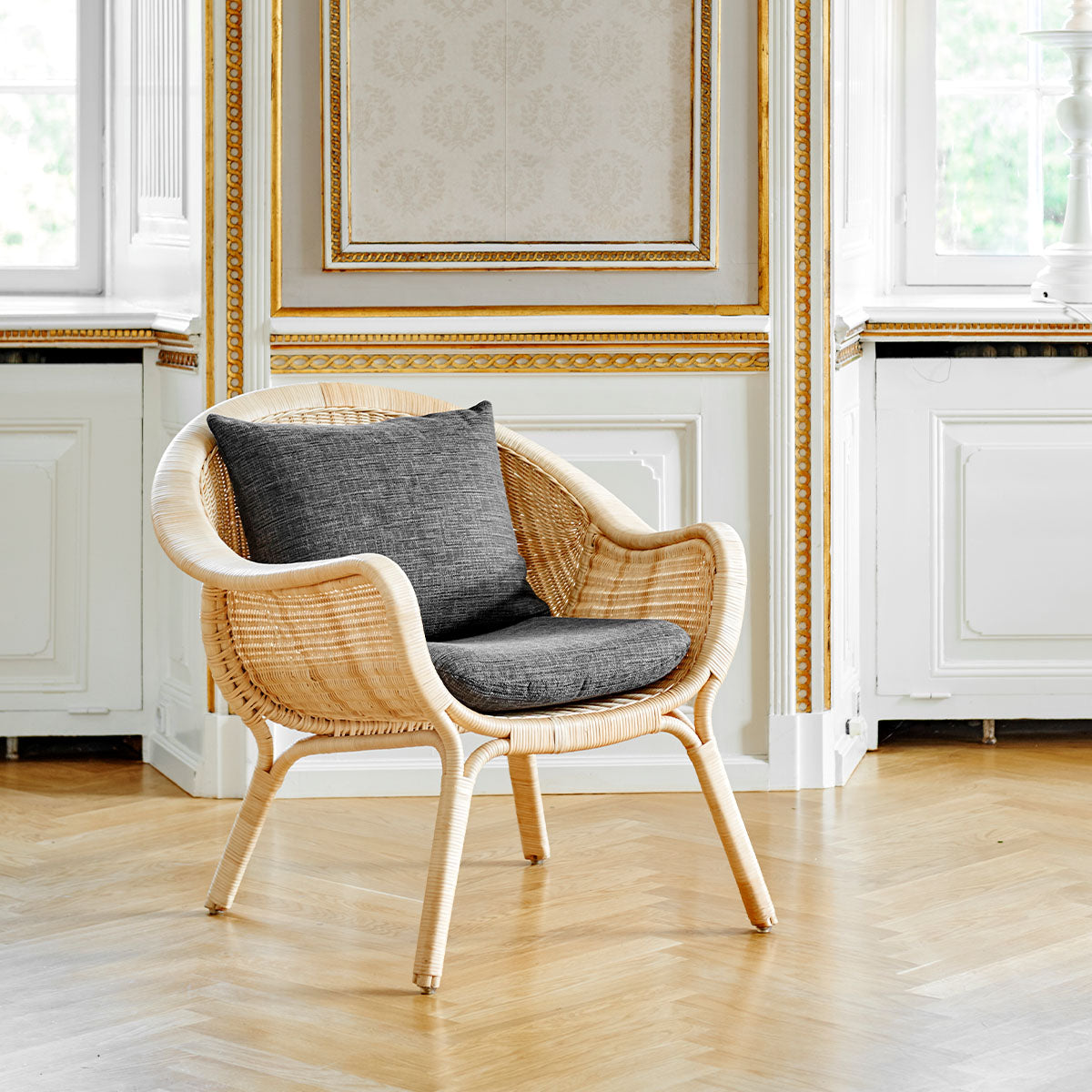Madame Armchair-Sika Design-moderndesign.io