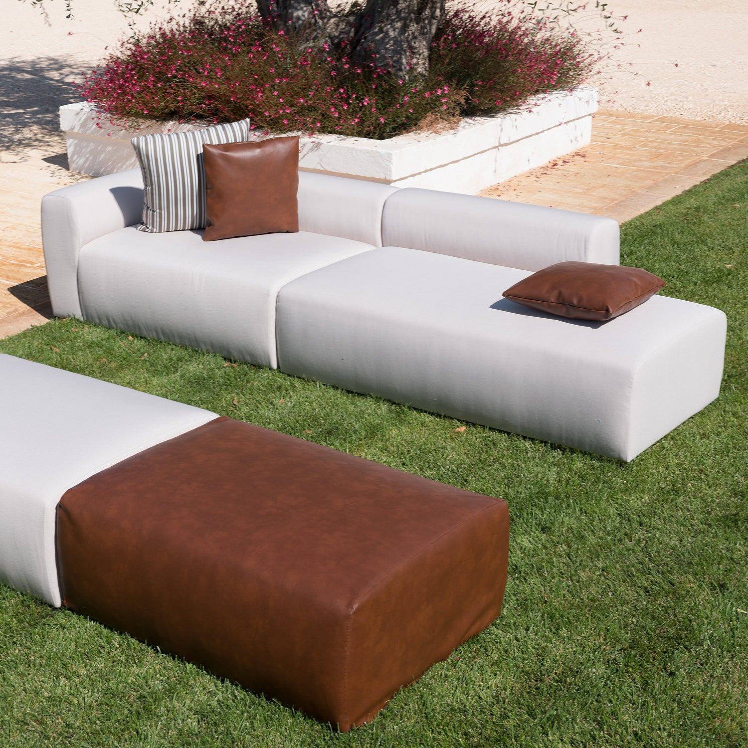 Mahe Sectional Sofa Unit-Braid-moderndesign.io