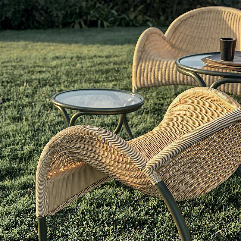 Manta Armchair-Bonacina 1889-moderndesign.io