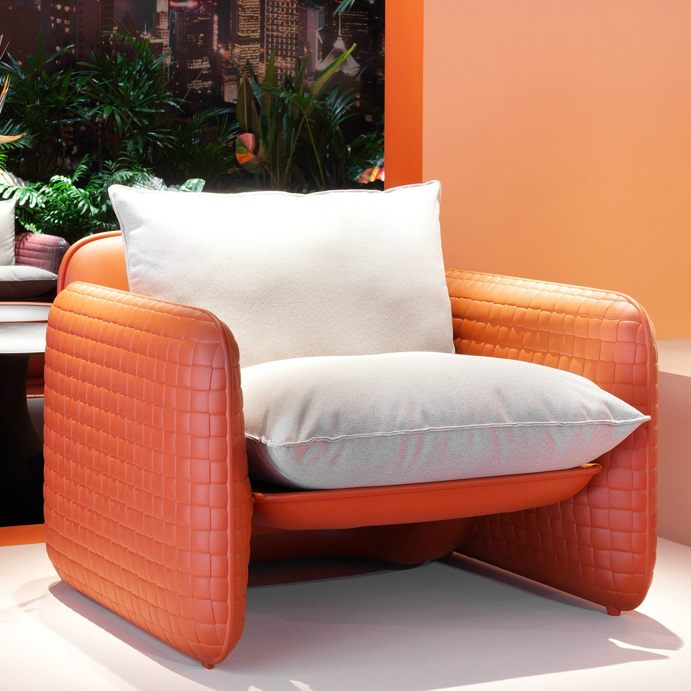 Mara Armchair-Slide-moderndesign.io