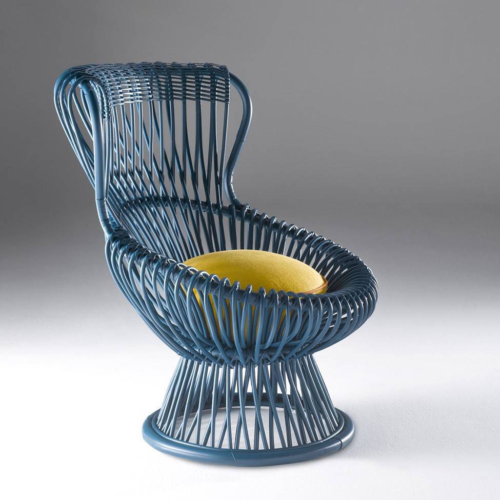Margherita Lounge Chair-Bonacina 1889-moderndesign.io