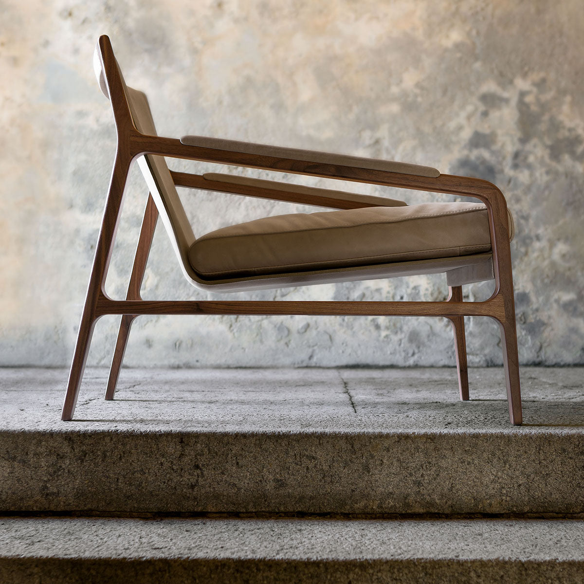Margot Armchair-Alivar-moderndesign.io