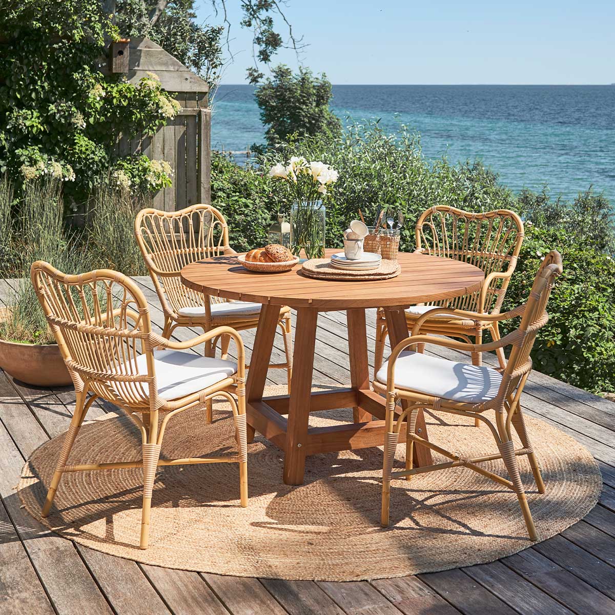 Margret Outdoor Dining Chair (With Arms)-Sika Design-moderndesign.io