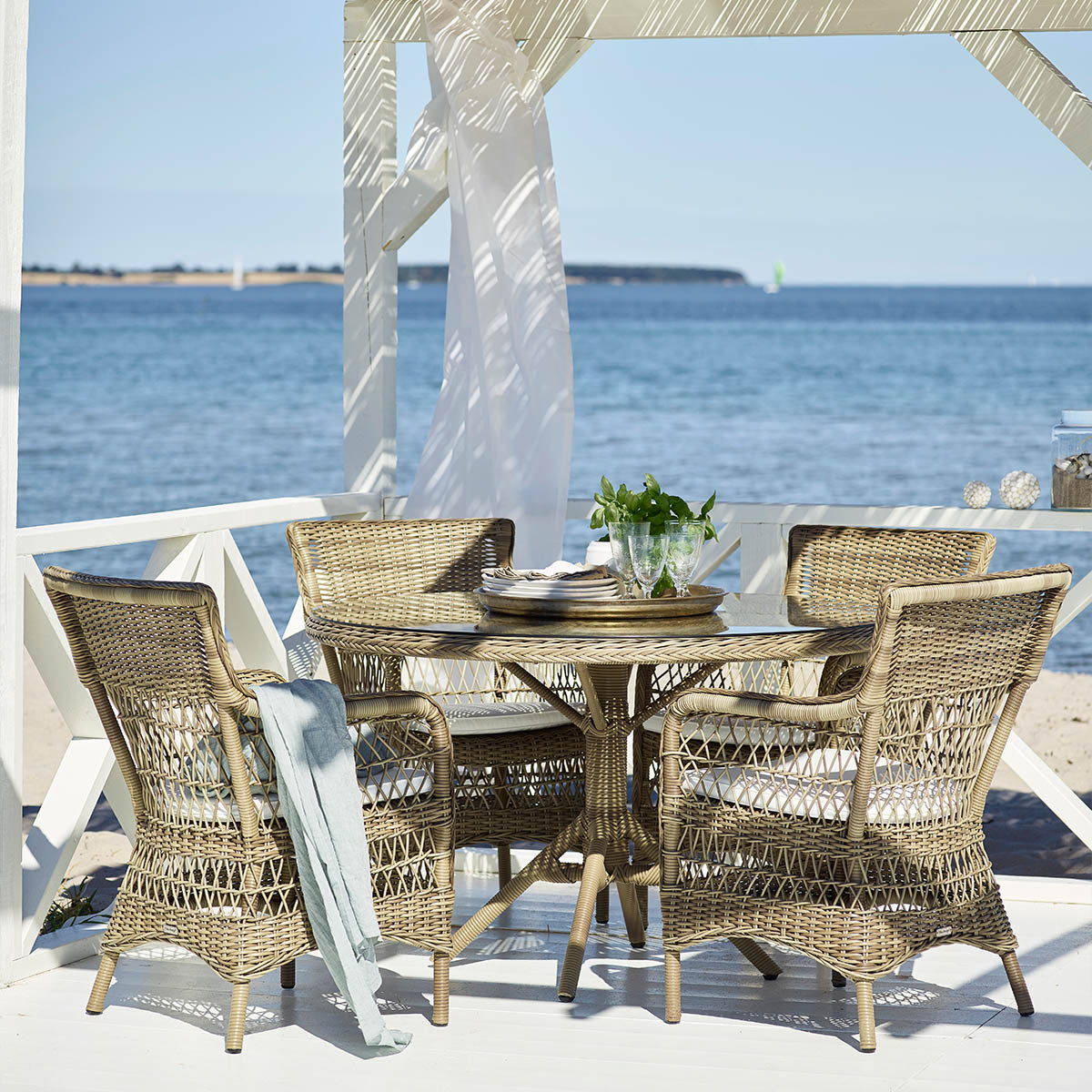 Marie Dining Chair (With Arms)-Sika Design-moderndesign.io