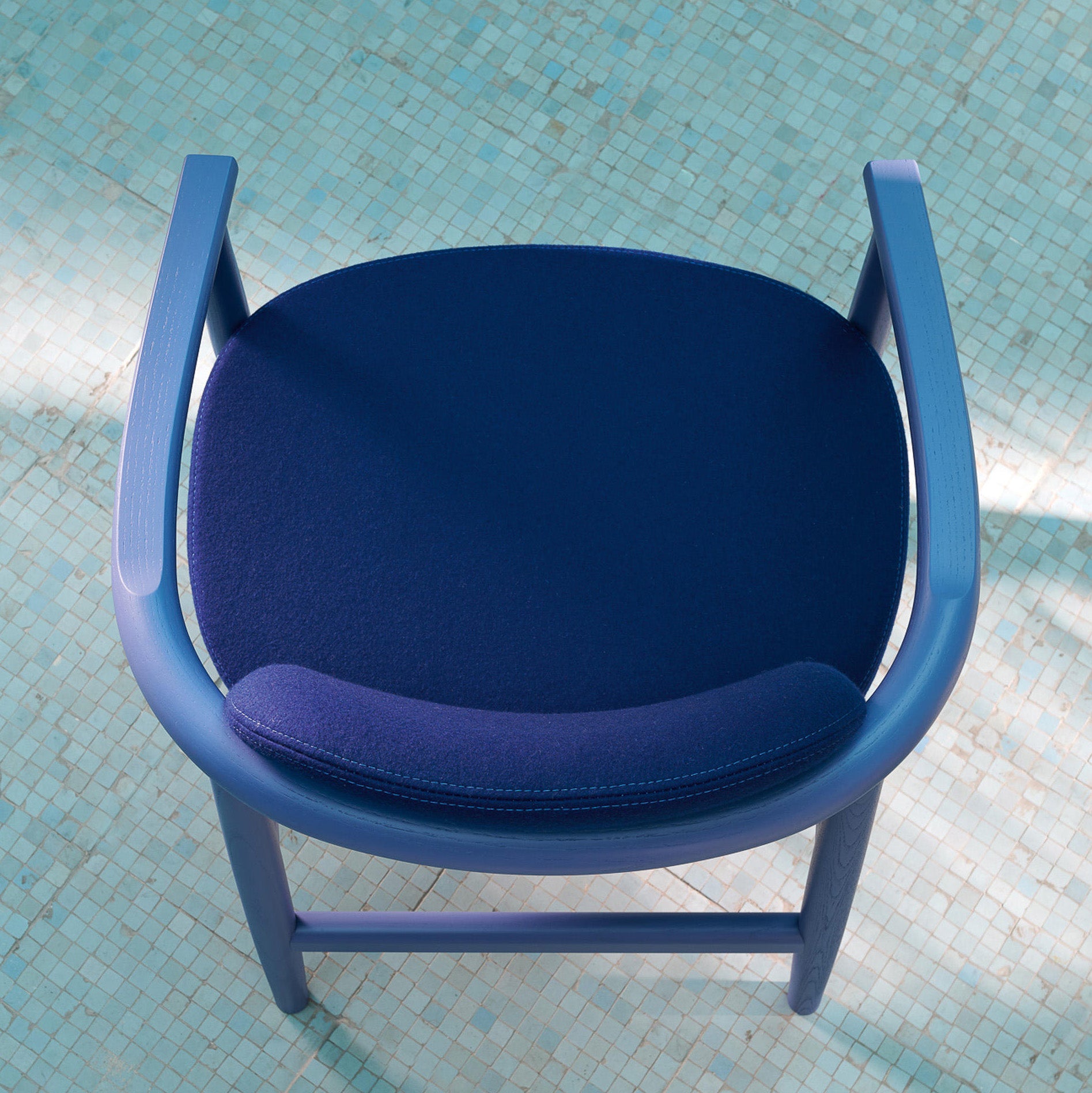 Mayida 04 Armchair-Very Wood-moderndesign.io