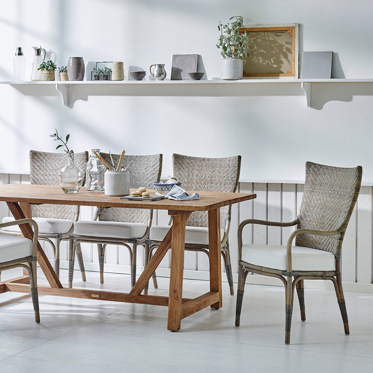 Melody Dining Chair (With Arms)-Sika Design-moderndesign.io