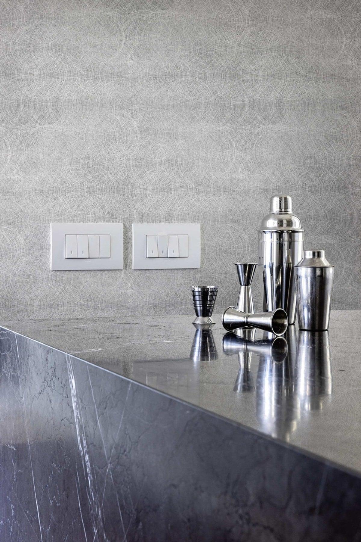 Metal Circular Scratched-Spaghetti-moderndesign.io
