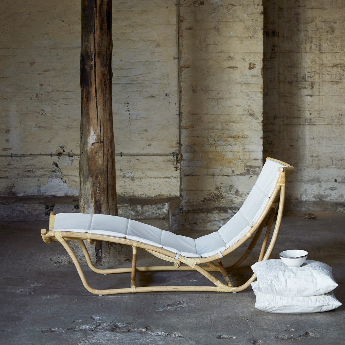 Michelangelo Indoor Lounger-Sika Design-moderndesign.io
